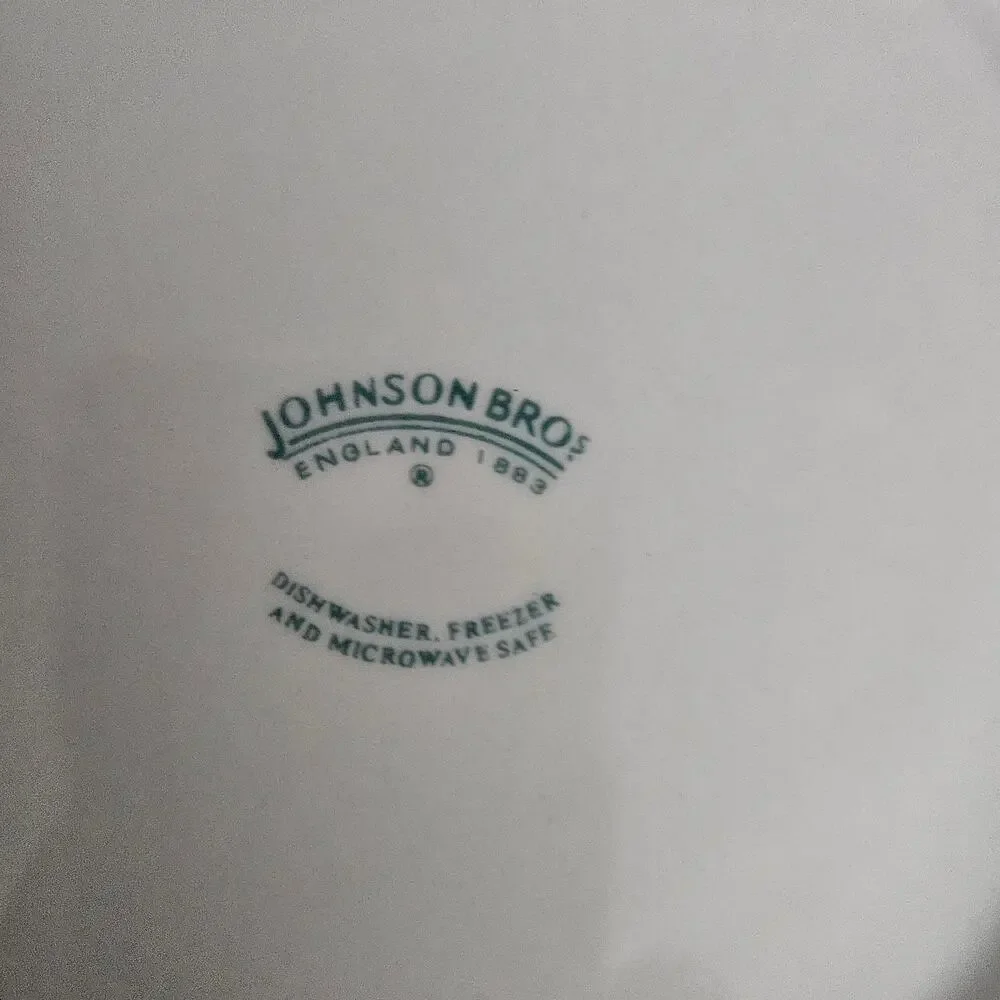 Johnson Bros Blue Willow Salad Plates Set of 4 Made in England Blue White China